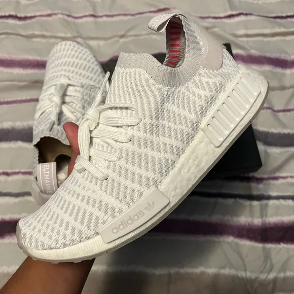 adidas gazelle silver green womens adidas Originals NMD_R1 STLT Primeknit Trainers - Cloud White